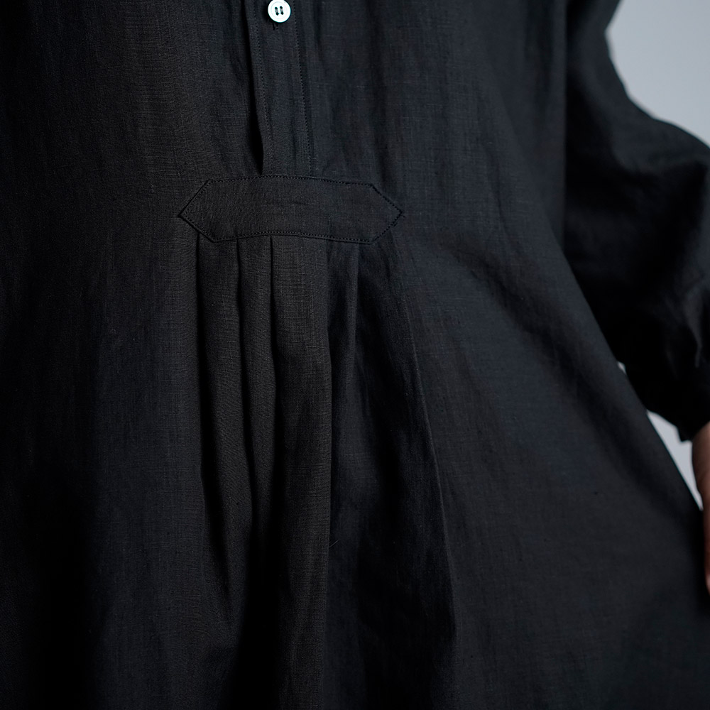【10月31日21時～販売開始】Linen Dress 超高密度リネン スタンドカラーシャツテール / ブラック a018d-bck1