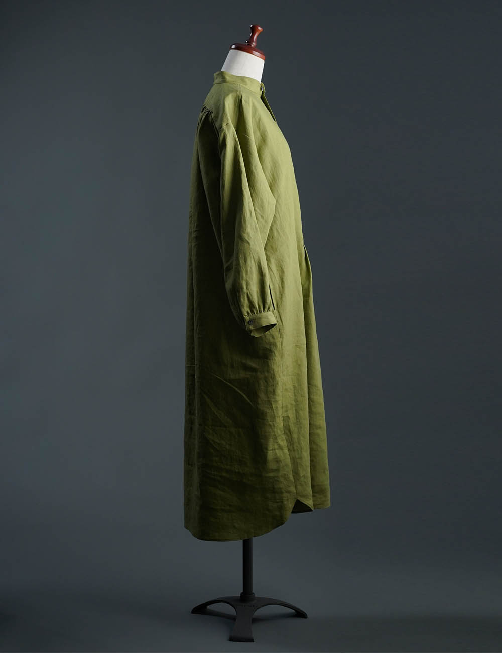 Linen Dress 超高密度リネン スタンドカラーシャツテール / 苔色(こけいろ) a018d-kki1