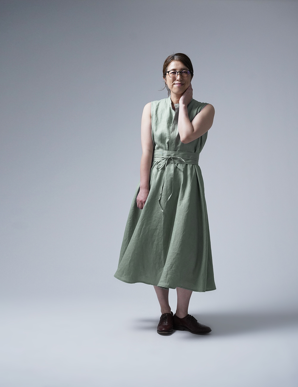 【wafu】Linen dress  リネンワンピーススタンドカラー ノースリーブ ドレス / 青磁鼠(せいじねず) a019e-snz1