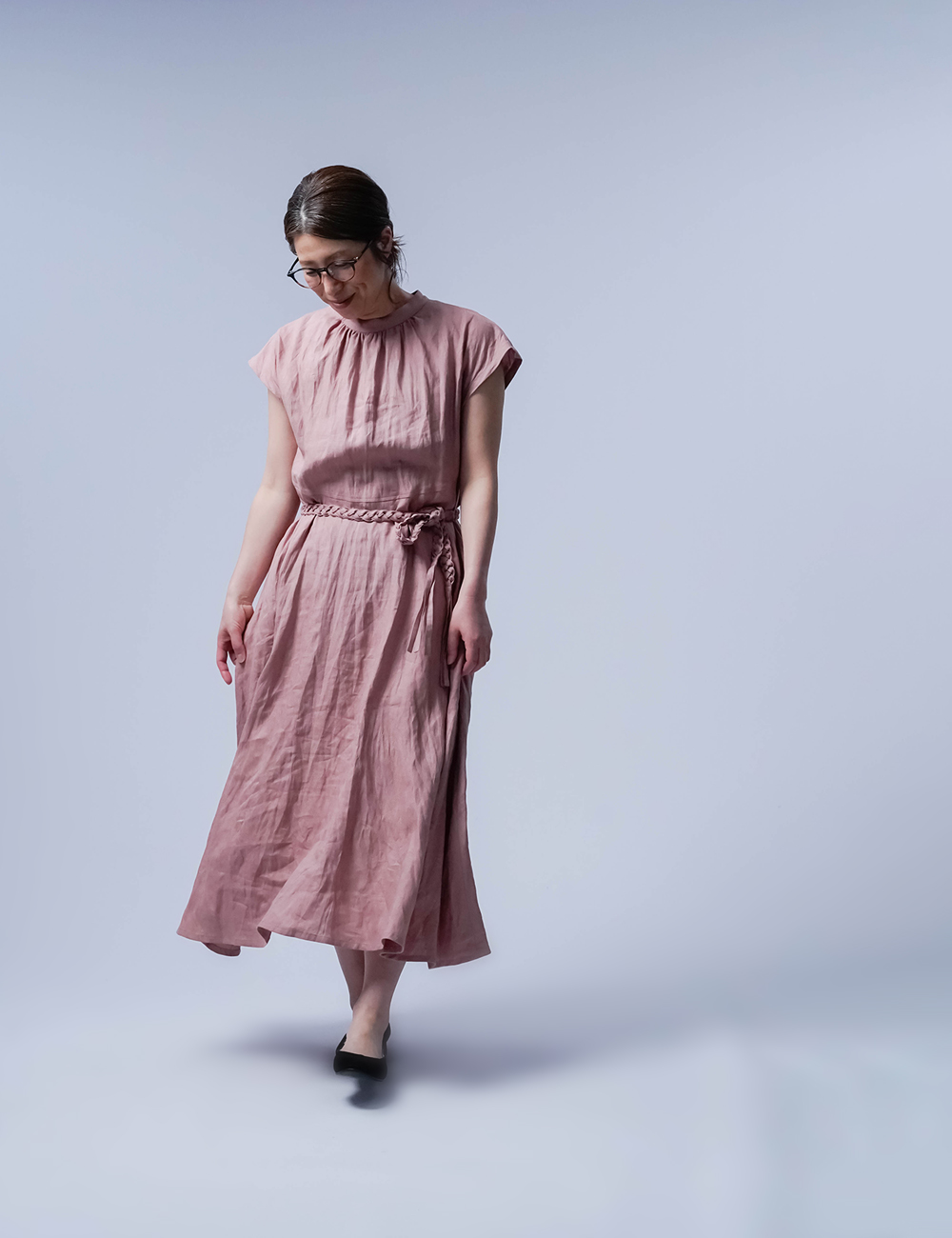 【wafu】Linen dress リネンワンピース ギャザースタンドカラー ドレス / 蘇芳香(すおうこう) a019f-sok1