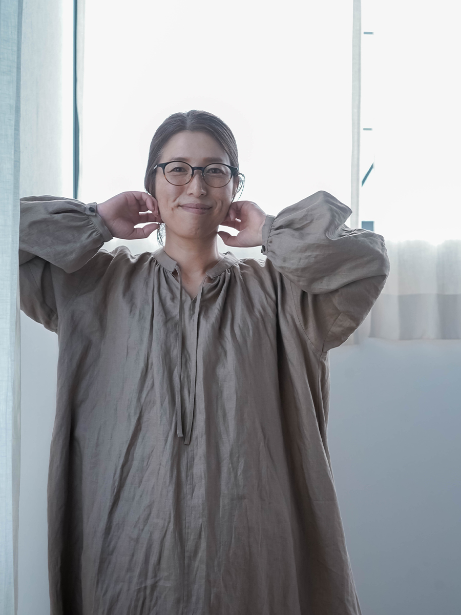 リネンドレス】結べば凛と、垂らせばラフに。スキッパー ワンピース