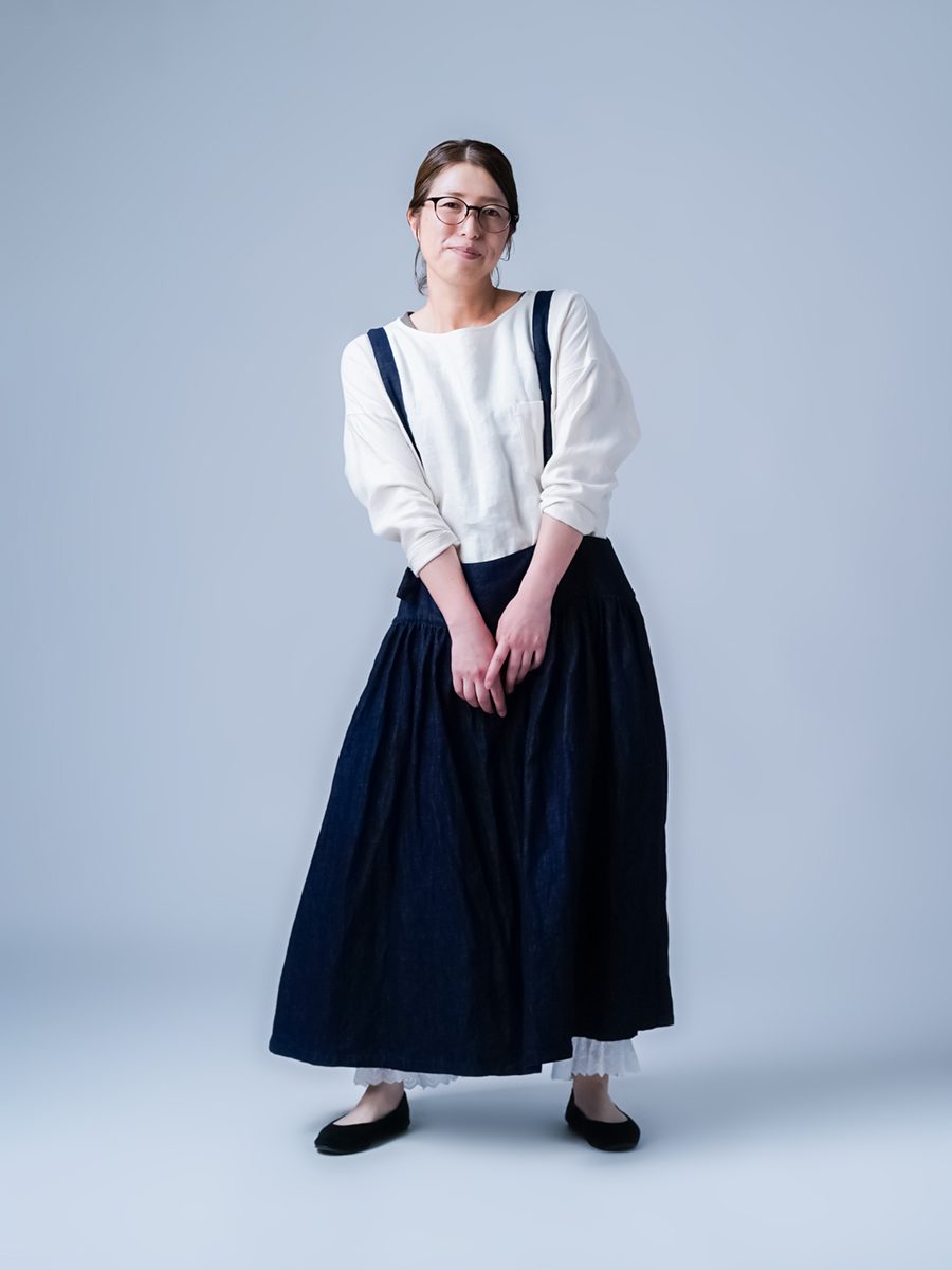 wafu. タブリエエプロン スカート　リネンタブリエ リネンタブリエ】レア度満点 タブリエエプロン スカート