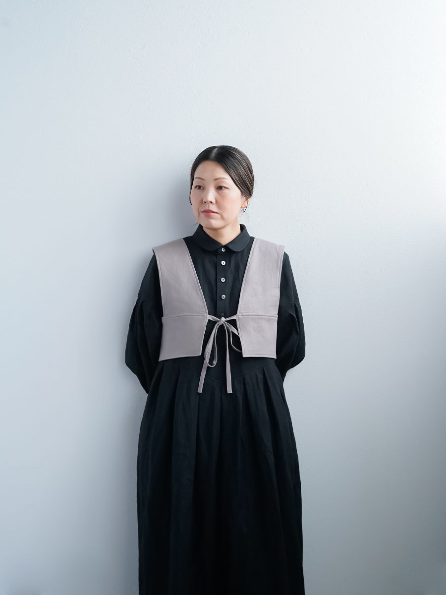 AＴUＫOさん専用　本場大島紬ハンドメイドコートワンピース　共布紐付き　幅広襟 大きな襟のコートワンピース☆大島紬着物リメイク | 大島紬の