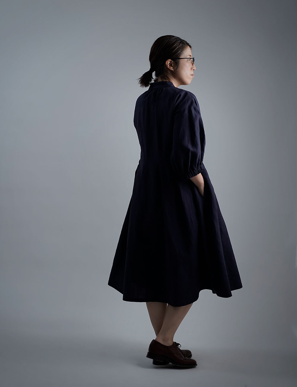 【wafu】Linen Dress　スタンドカラーワンピース　超高密度リネン /黒紅色 a073i-kbi1