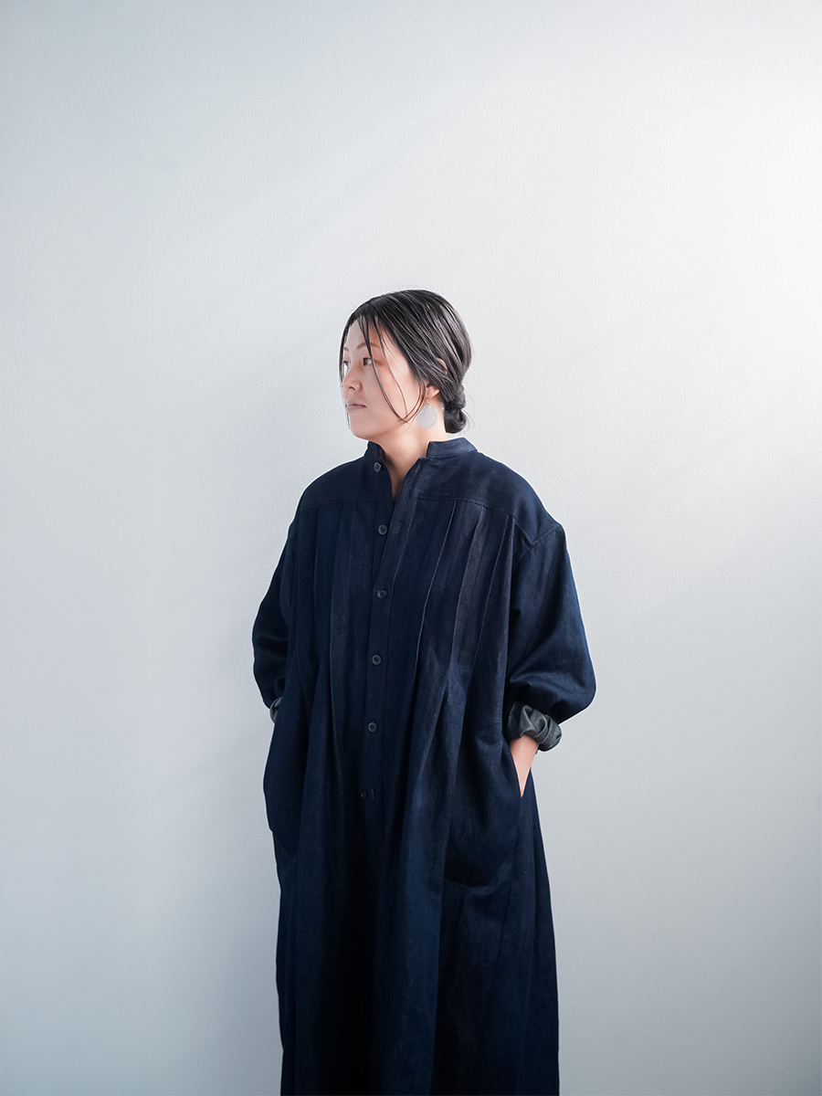 リネンデニムワンピース】太タックの力で品よくずるい タック入り