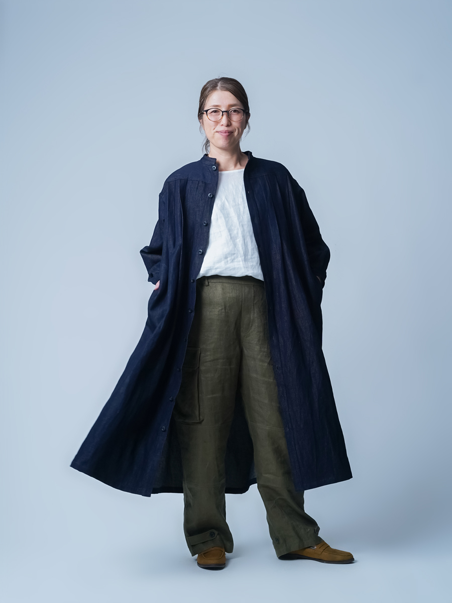 【美品】わたぬき服装/soco/ふわっと穿きやすいインディゴデニム/wafu リネンデニムワンピース】太タックの力で品よくずるい タック入り