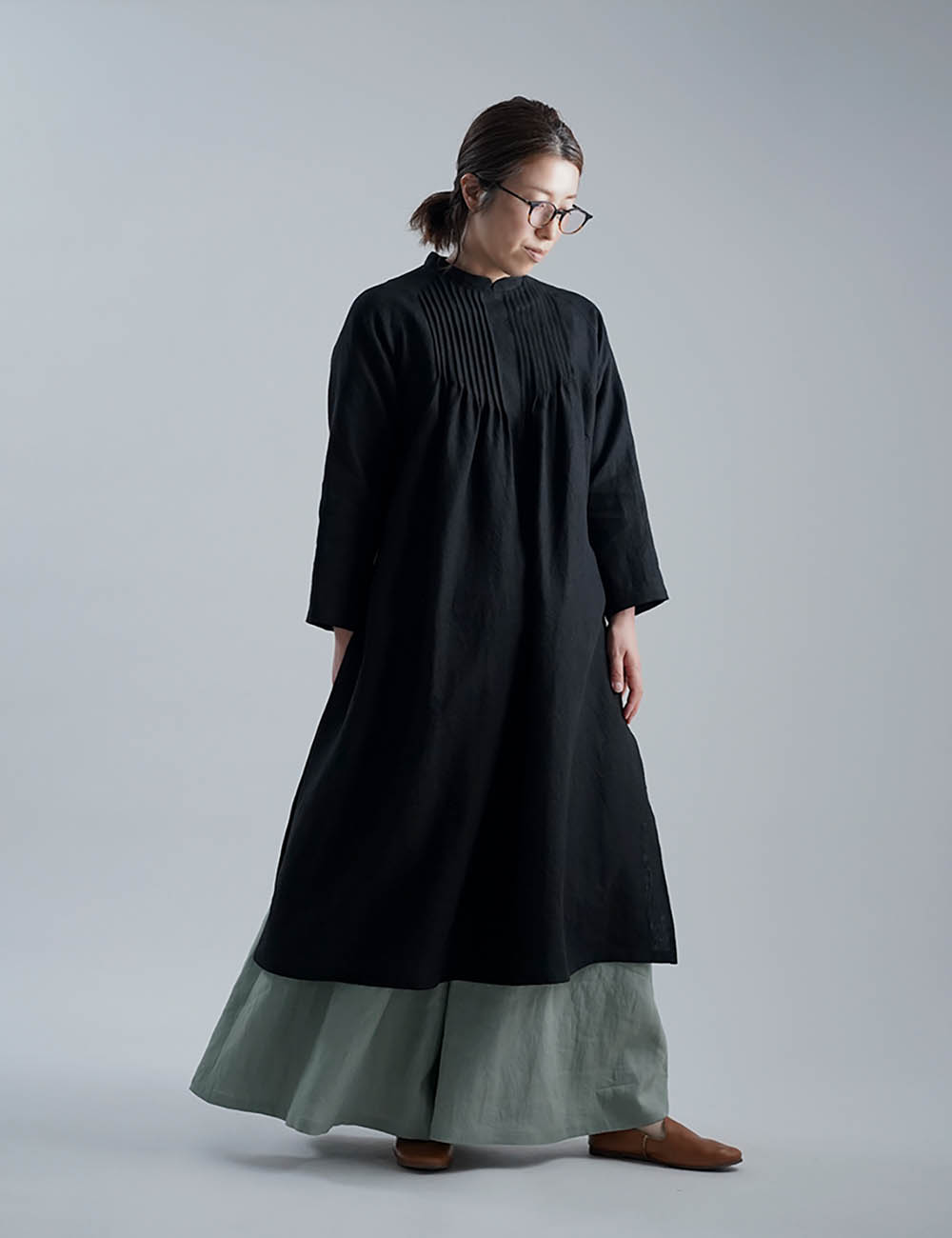 【11月7日21時～販売開始】【wafu】Linen Dress　アオザイ　ピンタックワンピース / ブラック a089a-bck2