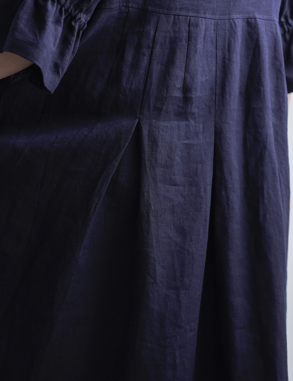 【wafu】Linen Dress 超高密度リネン ワンピース ピンタック 60番手/黒紅色(くろべにいろ) a090b-kbi1