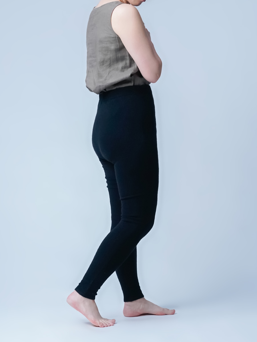 試着のみ美品　wafu ワフ　【ヤク100%】ヤクロングレギンス ／ ブラック ヤク100%】機嫌のいい、冬の足元 アンダーヒーター ヤクロングレギンス