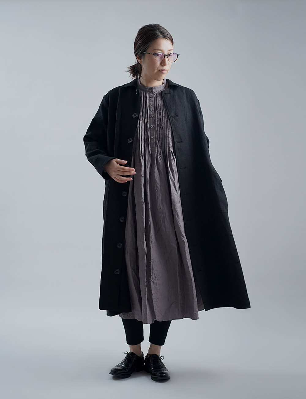【10月30日21時～販売開始】Linen Coat ステンカラー コート / 黒色 h004e-bck2