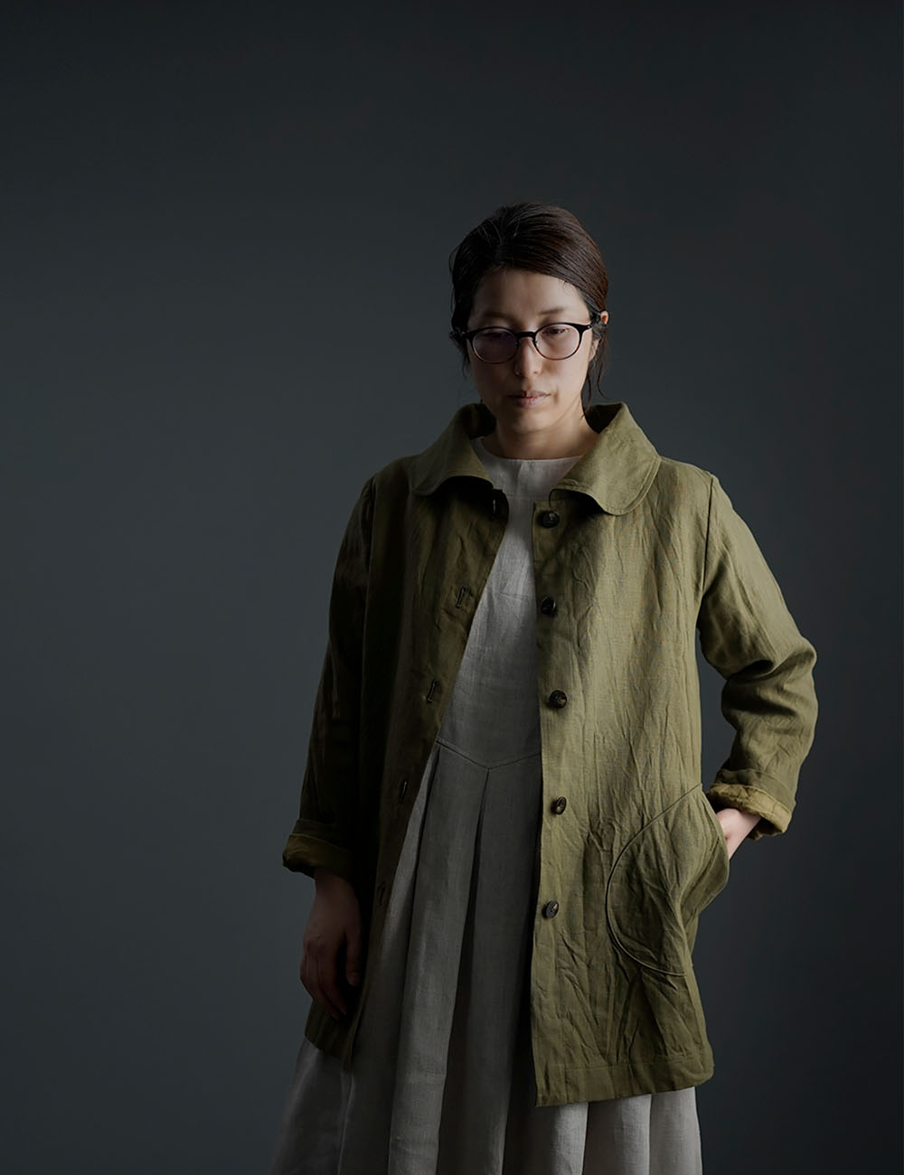 【wafu】Linen Coat 　丸襟コート /オリーブ×黄橡色(きつるばみ) h011a-olv2
