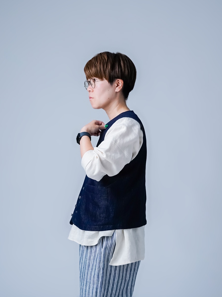 リネンデニムベスト】新たなハーモニーを生み出す リネンデニム ベスト