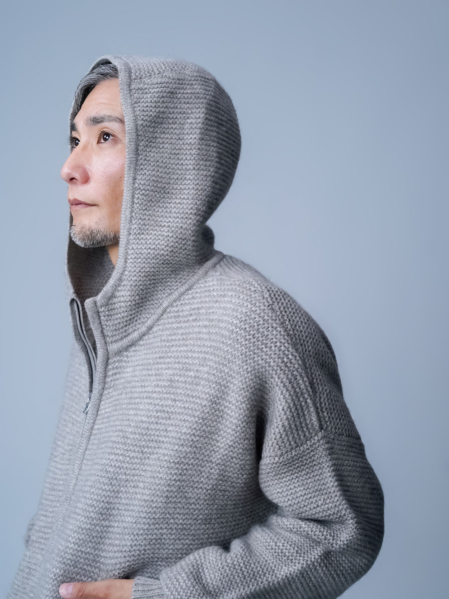 ヤク80%カシミヤ20%】大地の恵み、都会の品格 ジップアップ