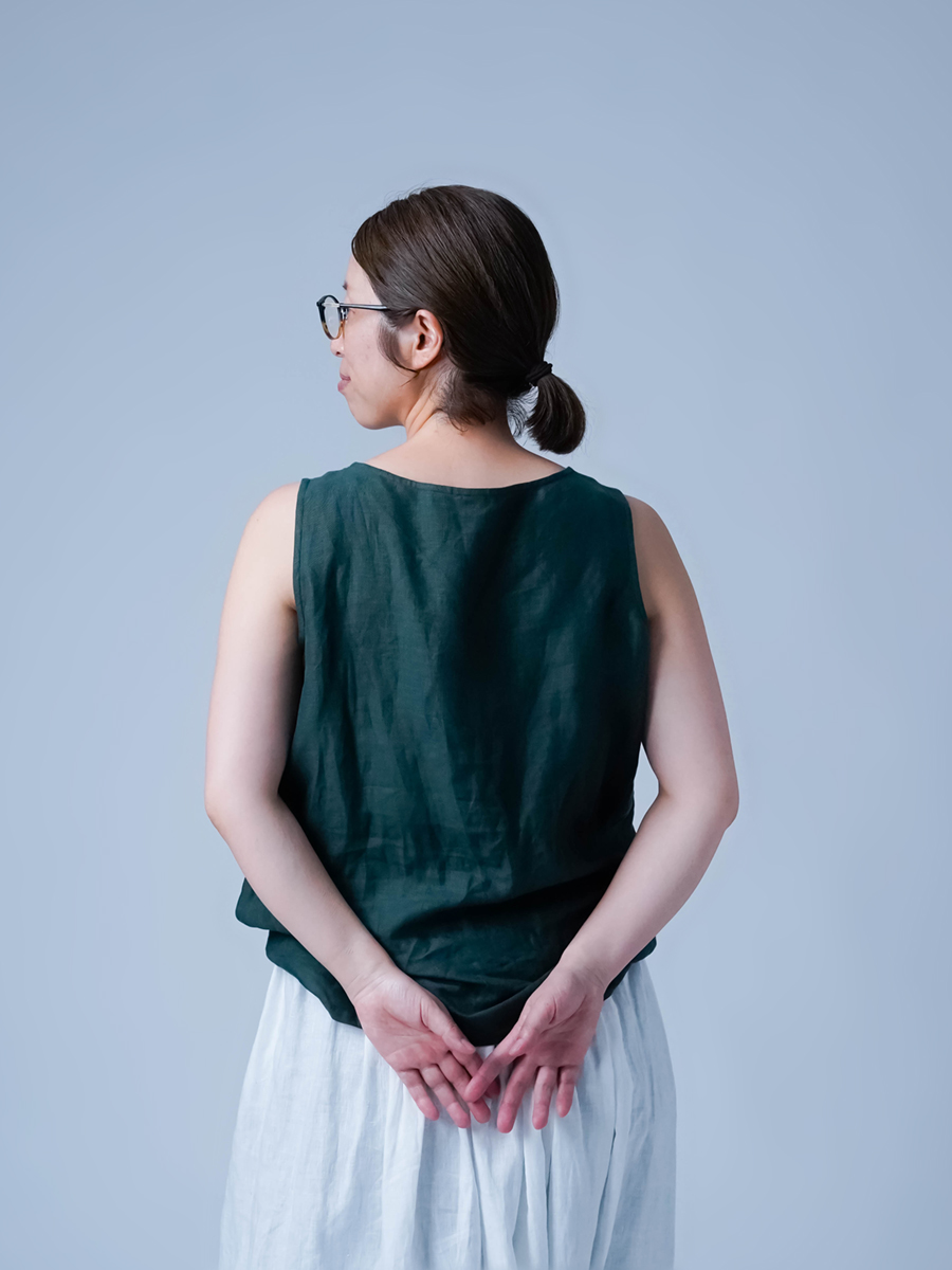 【リネンタンクトップ】下着をつけずに快適に過ごせる カップなしタンク トッキノン / 千歳緑 p007d-ctm1