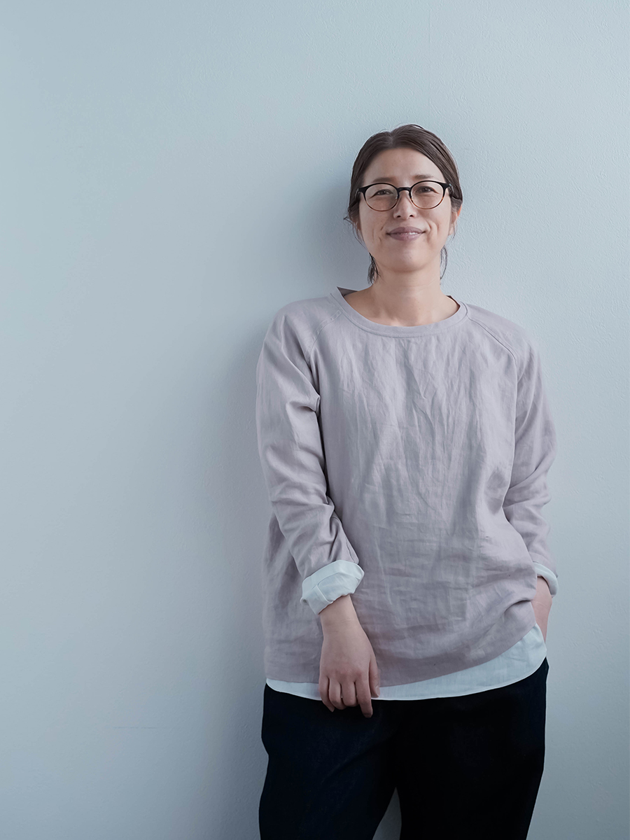 プレミアム】リネントップス 全身のバランスをひと息で整える 裾