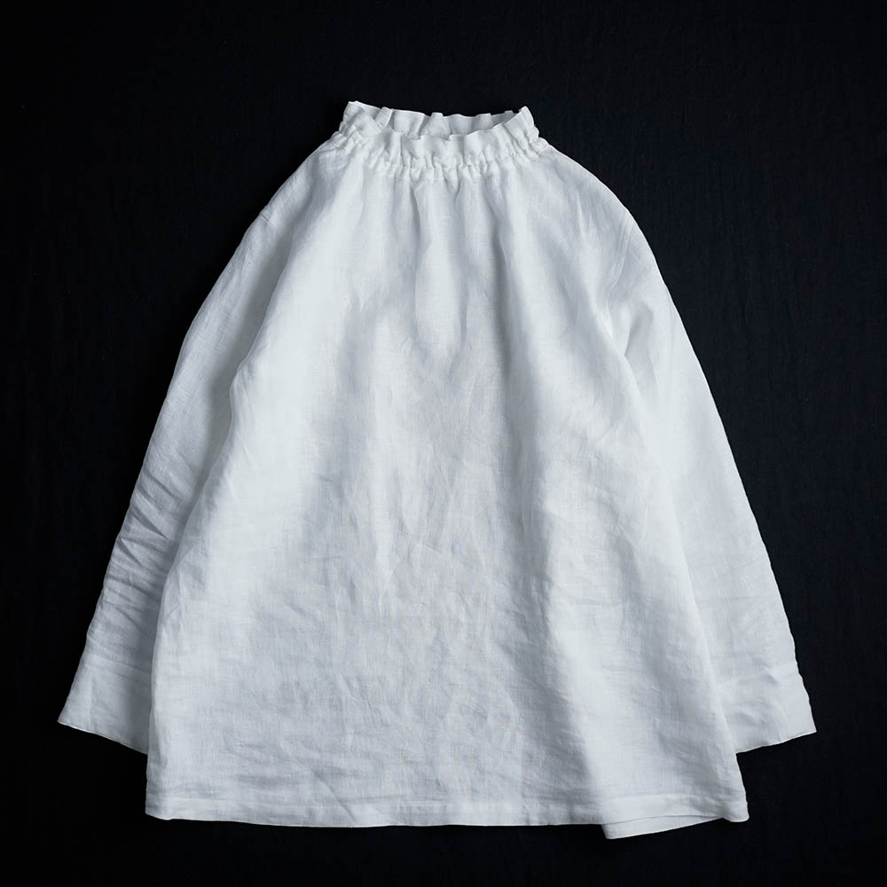 【wafu】雅亜麻 Linen  Top   タートル ネック インナー  袖スリット コーデの幅が広く万能に使えます。/白色 p014a-wht1