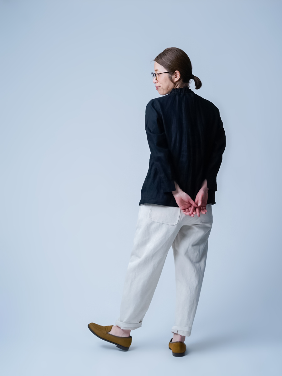 プレミアム】コーデの幅がぐっと広がる シャーリング リネントップス