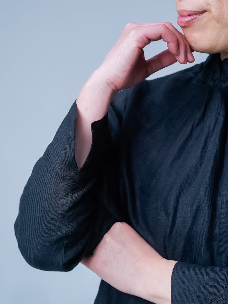 プレミアム】コーデの幅がぐっと広がる シャーリング リネントップス