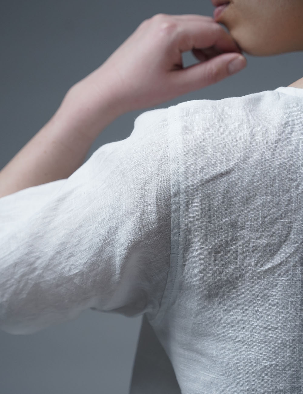 【wafu】雅亜麻リネンTシャツ インナー リネンブラウス ペチコートにも 半袖 丸首 T-shirt /白色 p015a-wht1