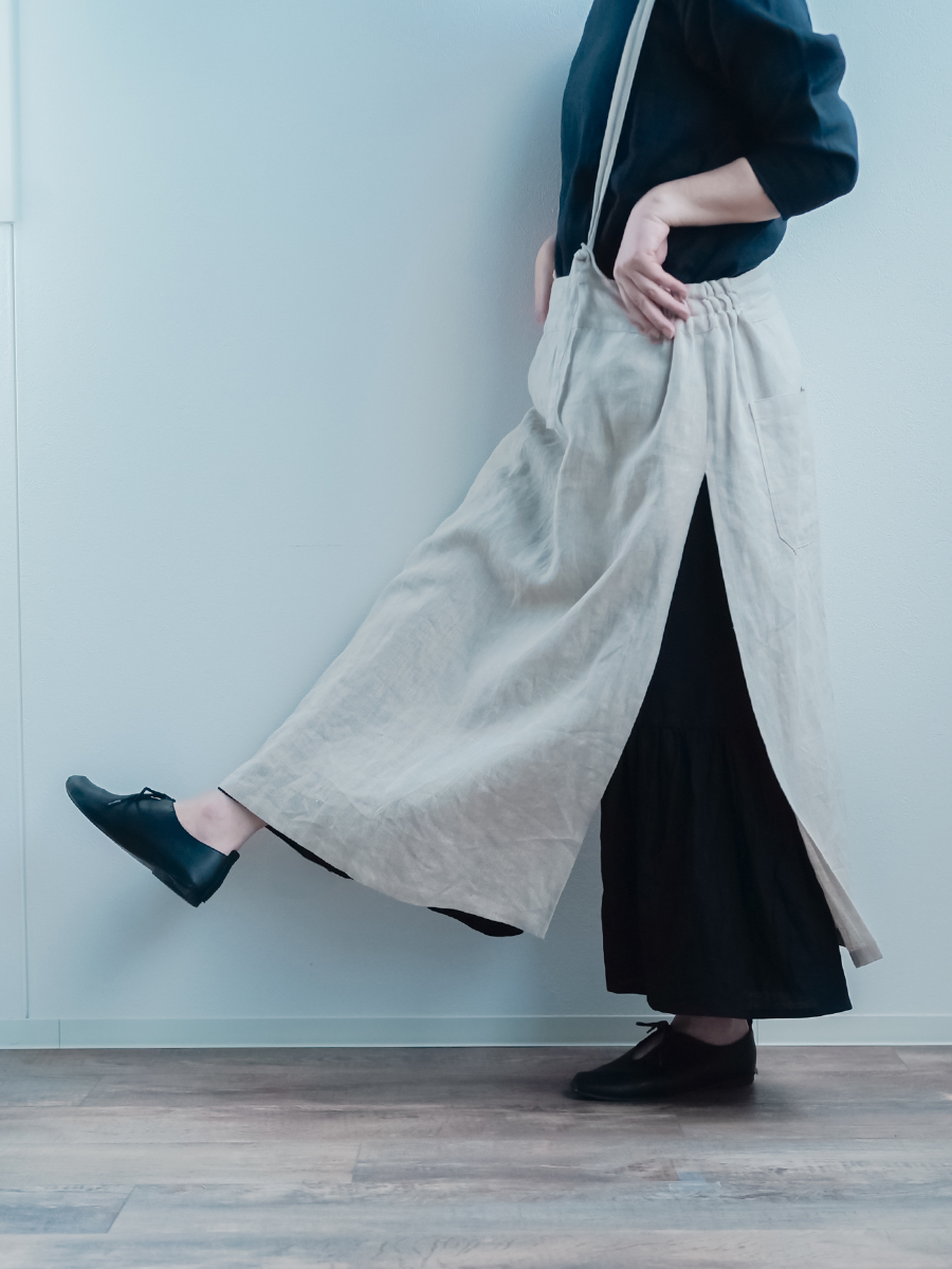 ペチパンツ】ふわり甘い、風揺れるティアード リネンパンツ ／ 黒色