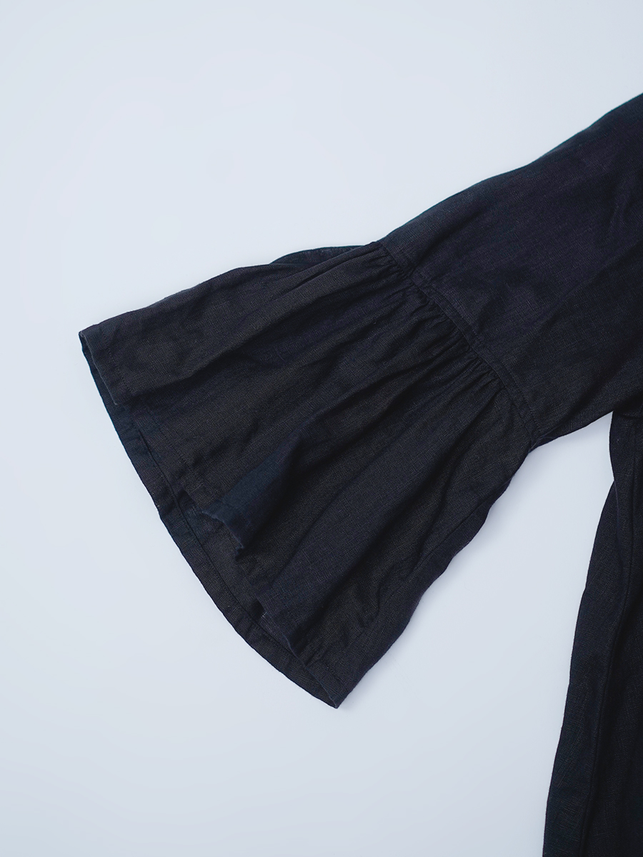 【リユース作品】リネン ボートネック フリル袖トップス / 黒色 sample-a1023