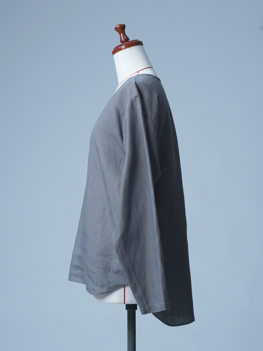 【リユース作品/Mサイズ】リネントップス 裾ラウンド 丸首 / 鈍色(にびいろ) sample-a1113