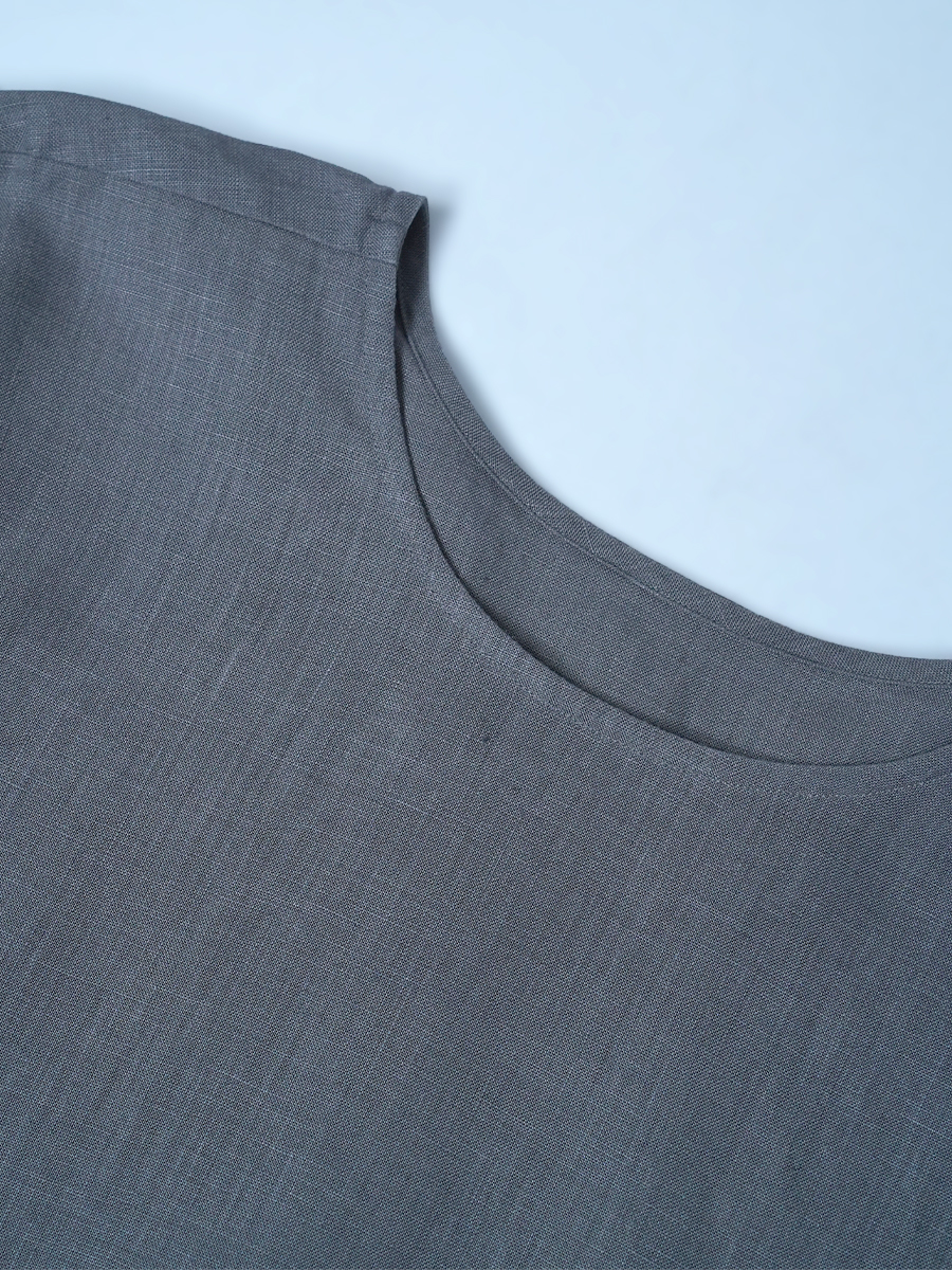 【リユース作品/Mサイズ】リネントップス 裾ラウンド 丸首 / 鈍色(にびいろ) sample-a1113