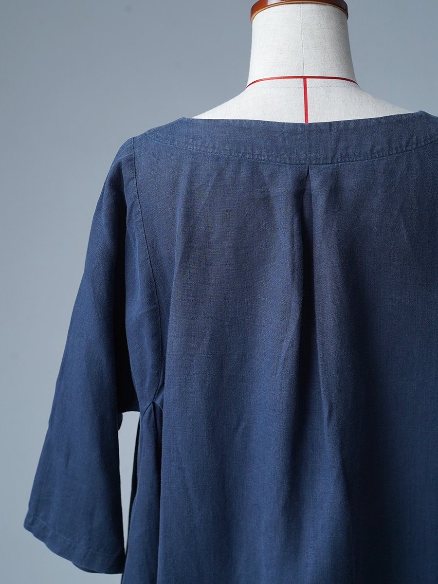 【リユース作品】リネンワンピース タック入り 五分袖 秘密のシルエット / 留紺(とめこん) sample-a1257