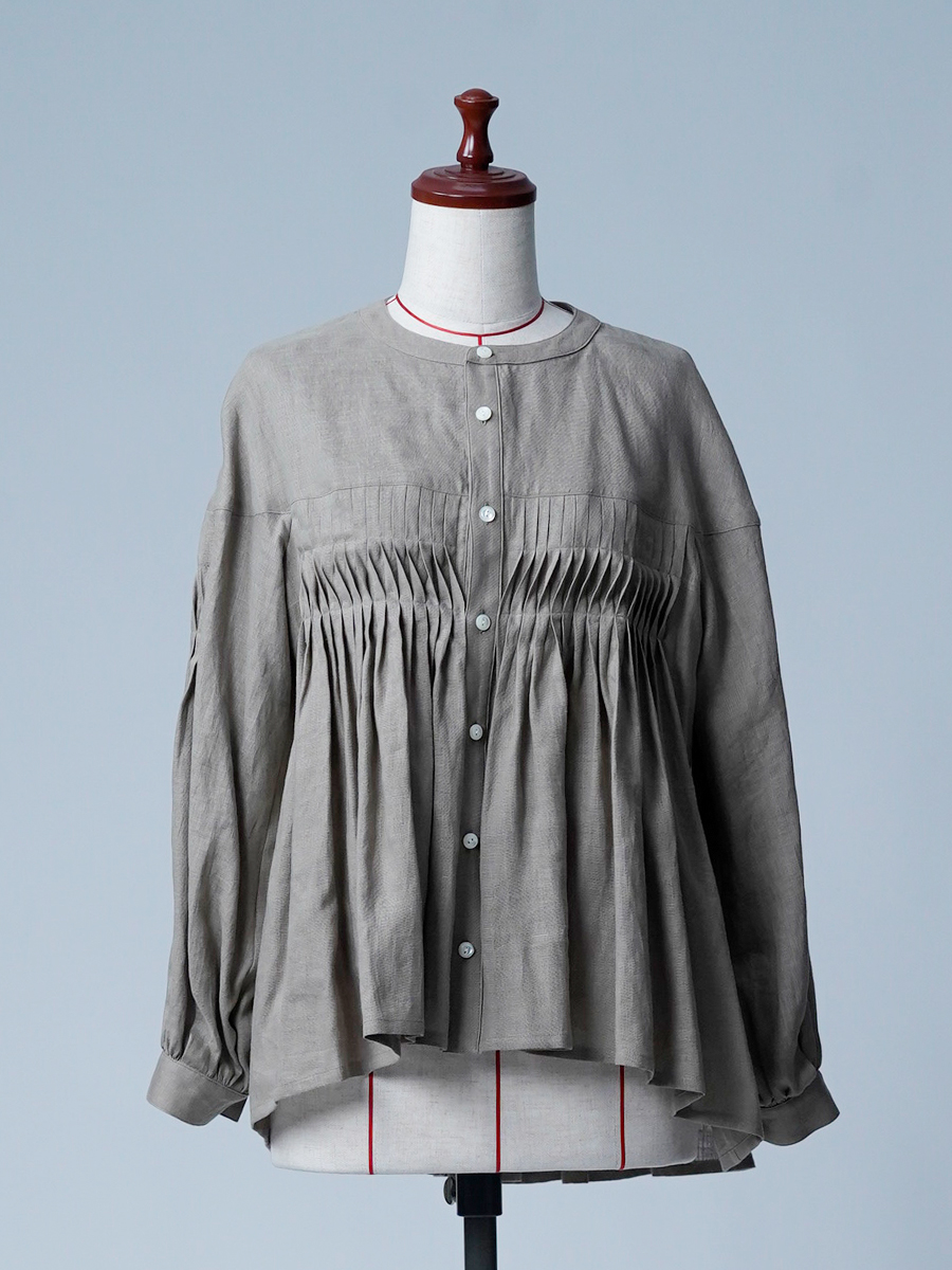 【サンプル作品】波ピンタック ノーカラーブラウス / 榛色 sample-c0003