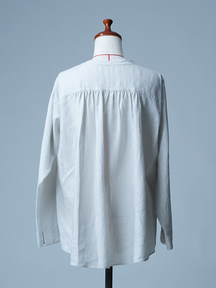 【見本品】リネントップス 後ろギャザー Aライン 長袖トップス / 白花色 sample-d0247