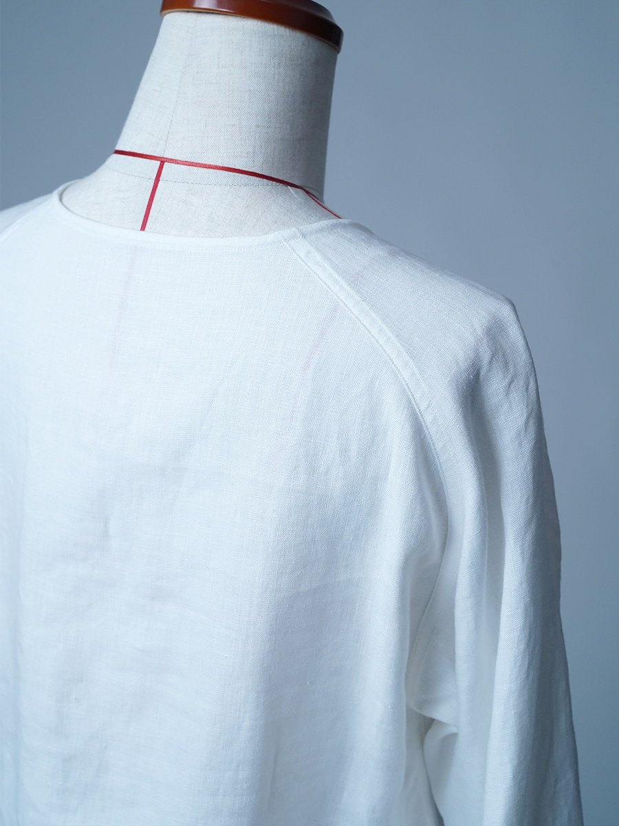 【見本品/Sサイズ】リネントップス ヘンリーネックシャツ / 白色 sample-d0249