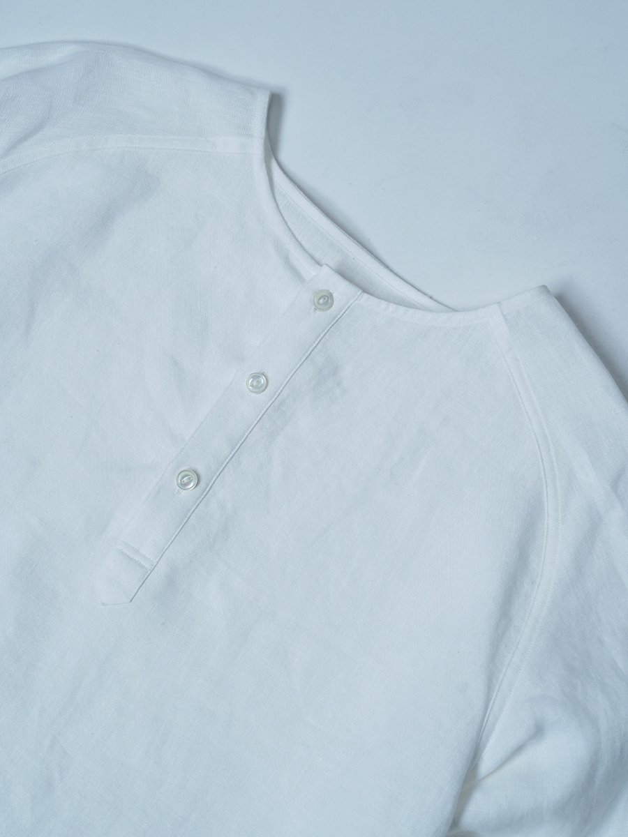 【見本品/Sサイズ】リネントップス ヘンリーネックシャツ / 白色 sample-d0249