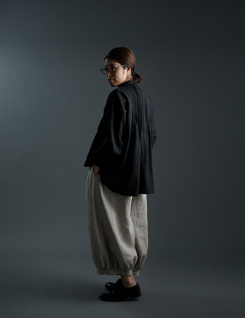 【wafu】Rosanna（ロザンナ）　Pintucked linen shirt /2色展開 t006d