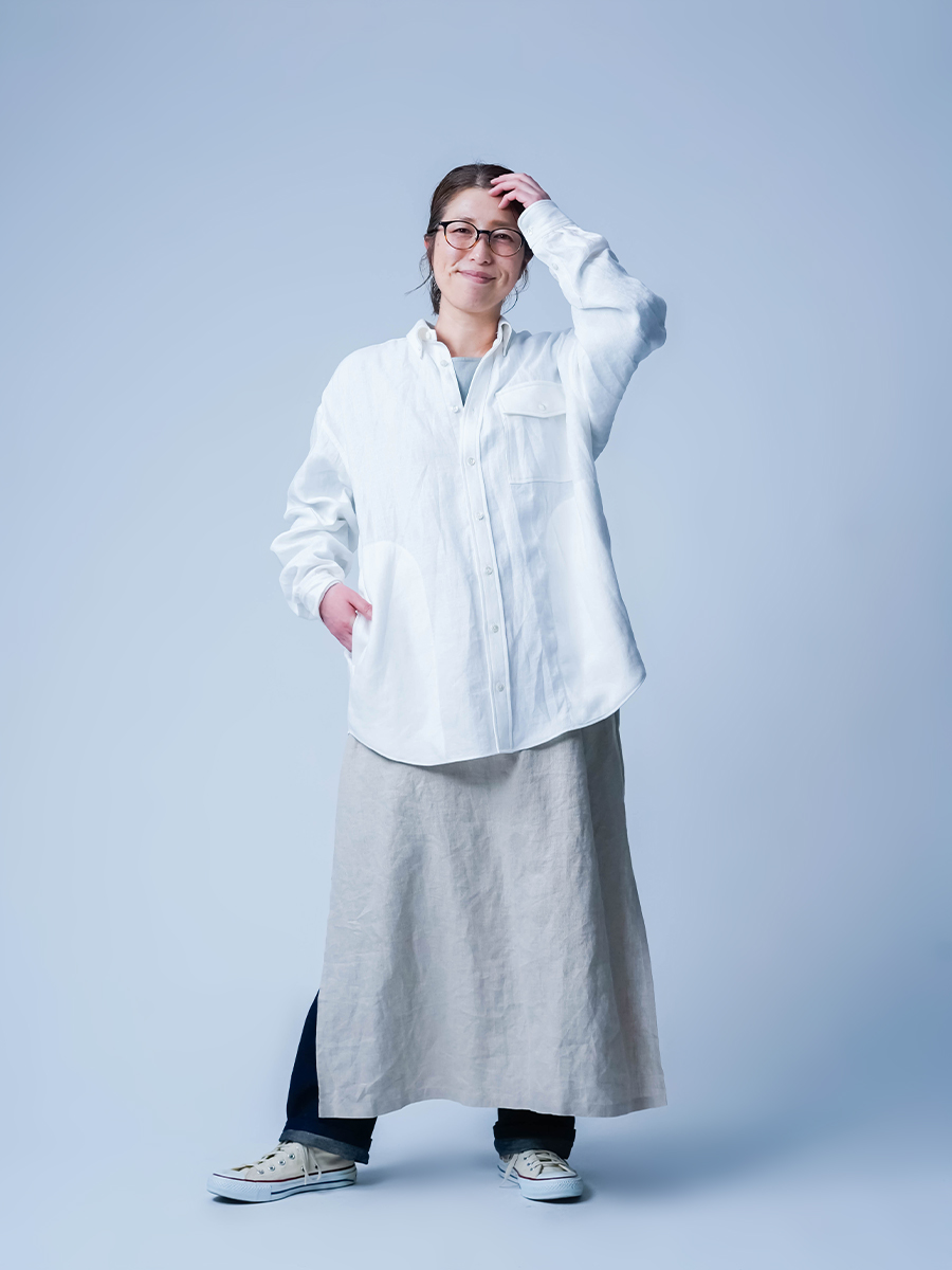 リネンシャツ】ついつい手を入れたくなる ポケット付き ボタンダウン