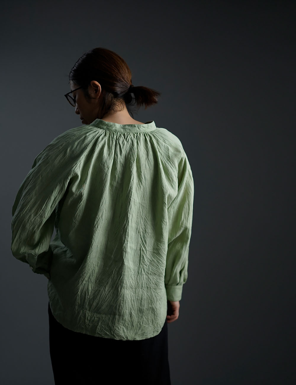 【wafu】雅亜麻 linen shirt リネンシャツ 60番手 ハンドワッシャー / 萌黄(もえぎ) t034a-meg1