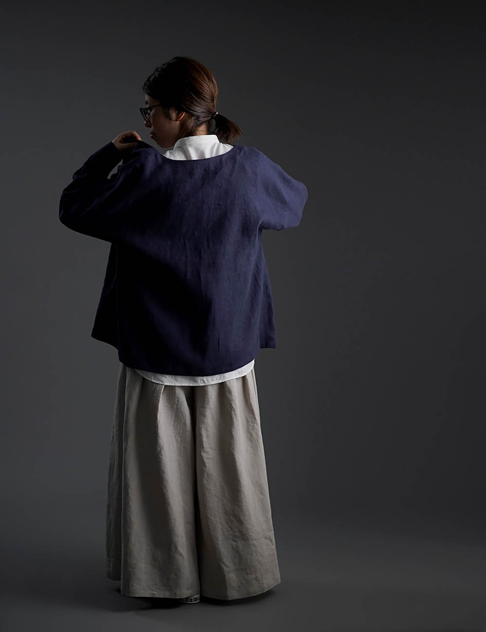 【10月9日21時～販売開始】wafu Premium Linen 起毛 ノーカラーシャツジャケット / ネイビー t036c-neb3