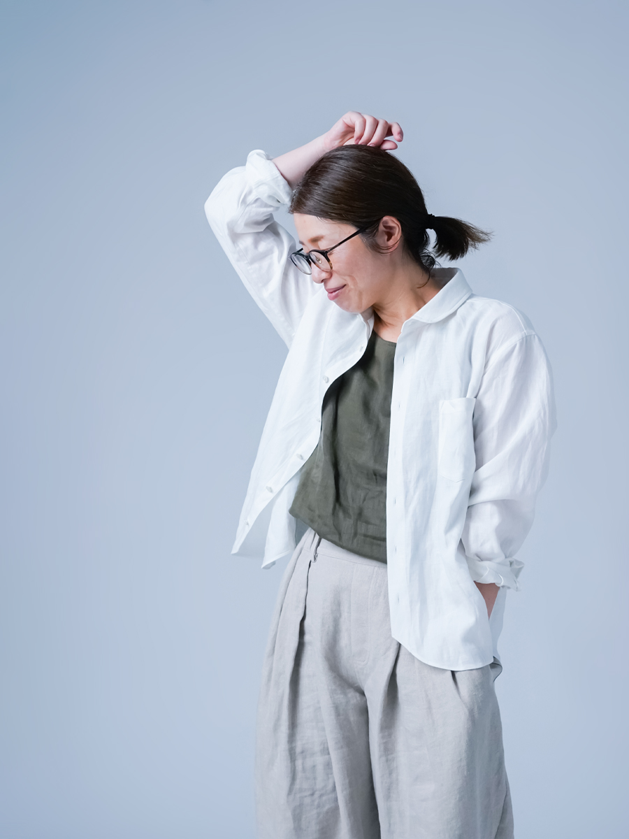 リネンシャツ】心の角をとる。やわらぎ リネン丸襟シャツ