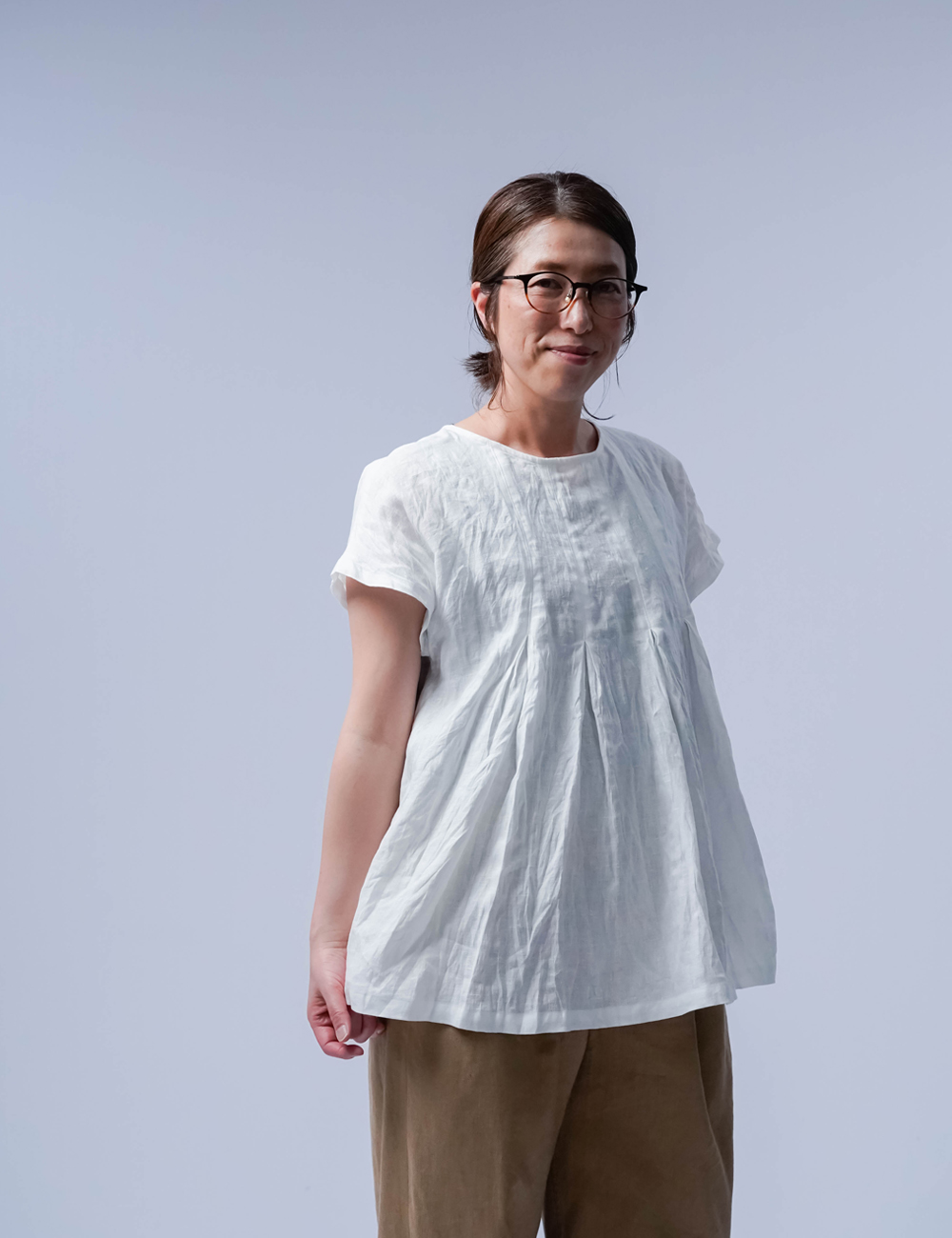 【wafu】雅亜麻 Double-pleated blouse 2重ヒダのリネンブラウス 薄地 / 白 t039a-wht1