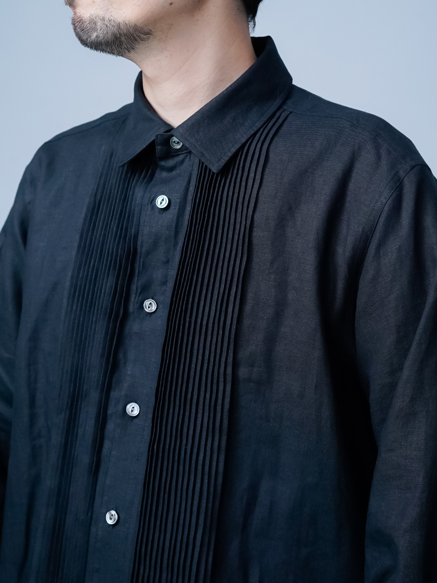 リネンシャツ】情熱を秘めた リネンピンタック メンズシャツ ／ 黒色