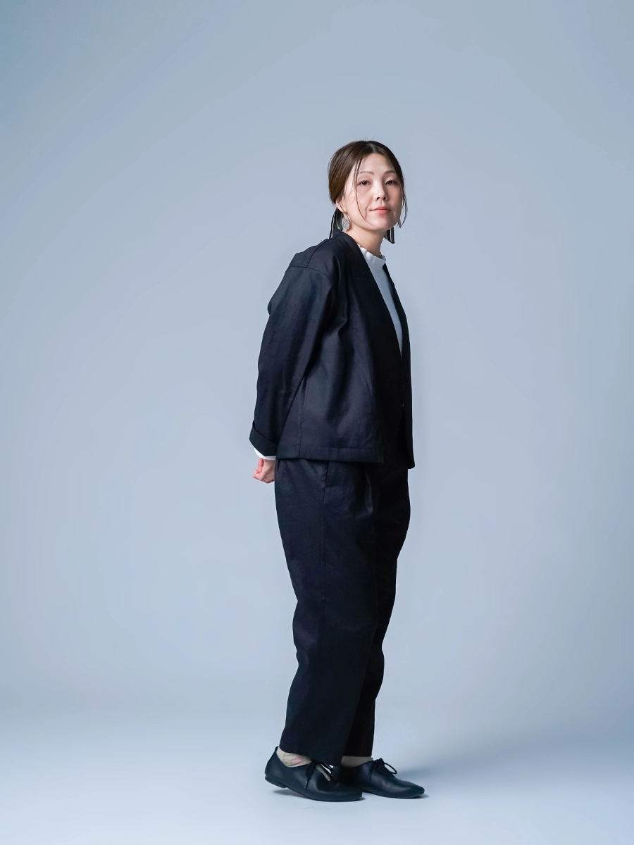 リネンセットアップ】ノーカラーでもかっちり魅せる！ リネン ソロ
