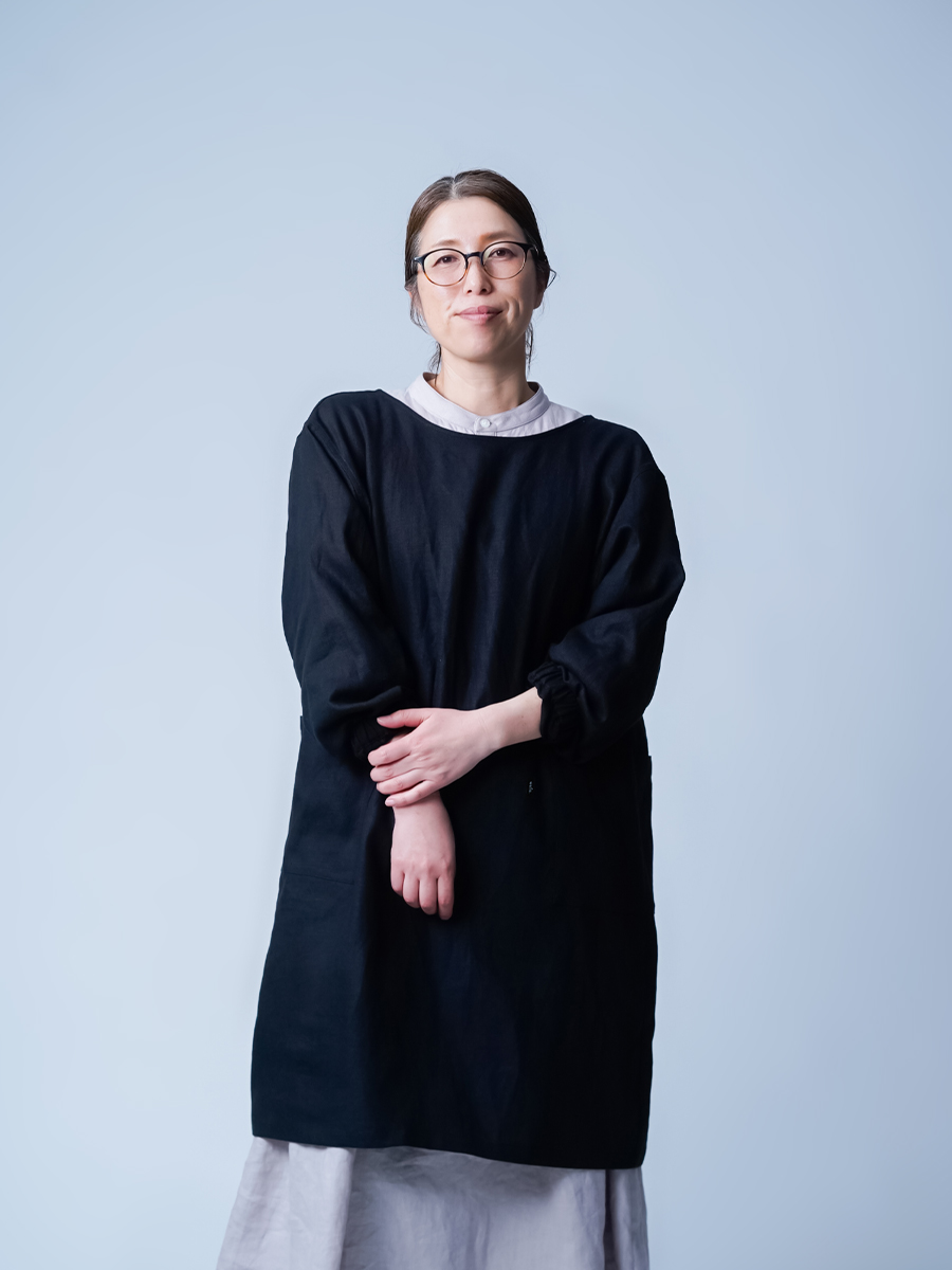 新品未使用＊希少品＊slowly but surely＊リネン2way割烹着 リネン割烹着】着る人が選ぶ使い方が正解、暮らしに合わせる道具 2way 割烹